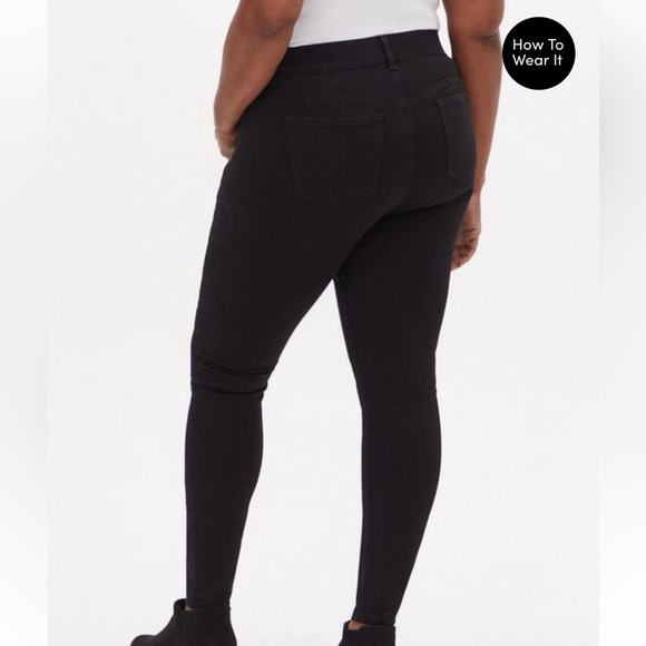 Torrid Bombshell Skinny Jeans - Picture 6 of 6